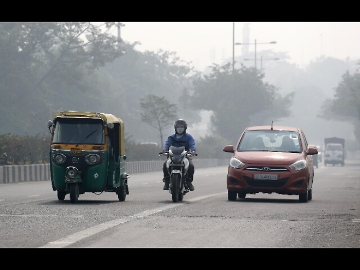 India: peggiora lo smog a New Delhi