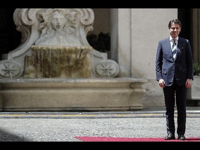 Conte, prima soluzione sugli sbarchi