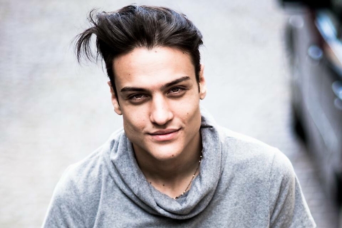 Bagno di folla per Simone Paciello alle "Zagare". E' web star-mania