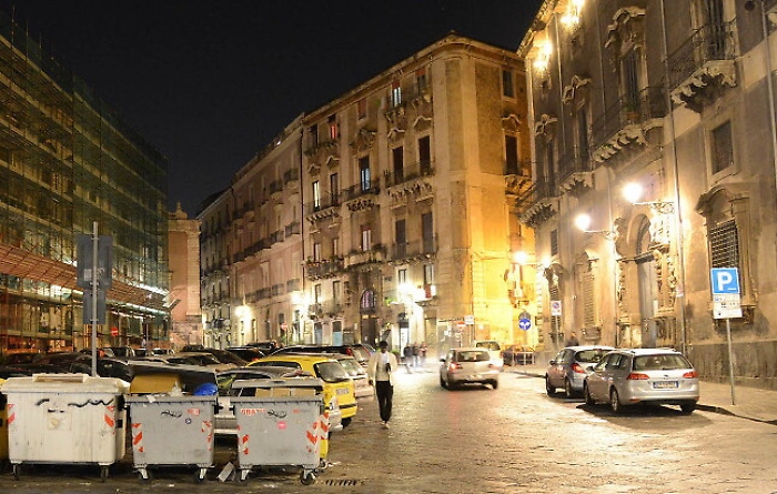 Tra Sostare e abusivi, a Catania il parcheggio si paga due volte