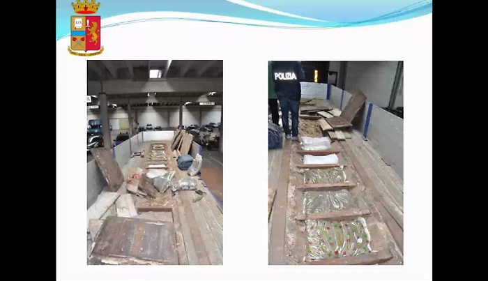 Catania, blitz della Polizia dopo una "soffiata", sequestrati 162 chili di marijuana