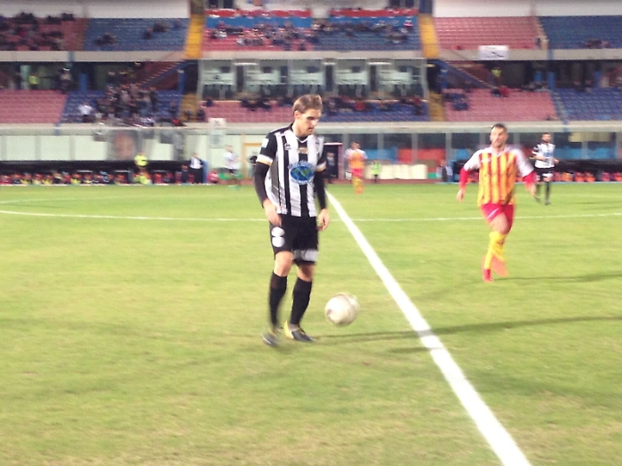 Serie, la rimonta della Leonzio sul Catanzaro si ferma sul palo