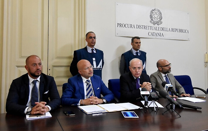 "Buco" al &laquo;Lucia Mangano&raquo;, Zuccaro:&laquo;Messi a rischio 180 posti di lavoro&raquo;  