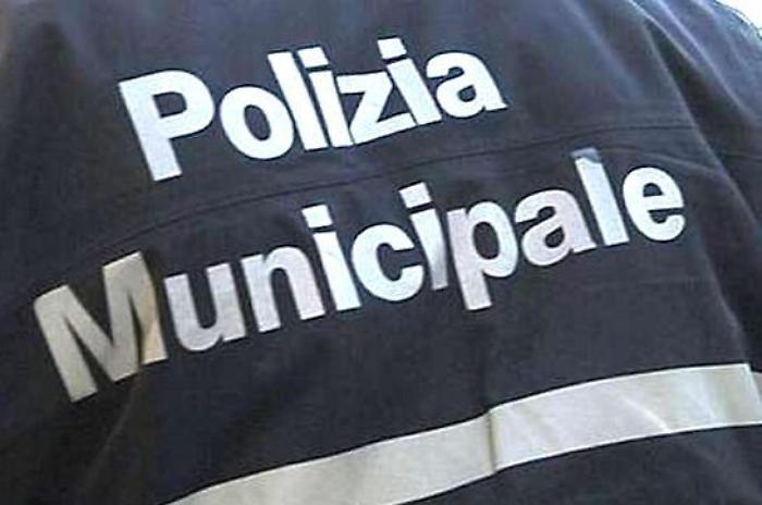 Vittoria, casa e stalla in parco comunale: multa a pluripregiudicato
