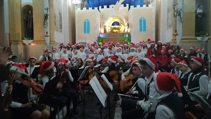 Linguaglossa: gran concerto di Natale con orchestra e coro "Luigi Pirandello"