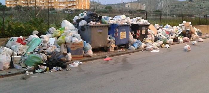 In 25 non si presentano a lavoro: netturbini denunciati a Porto Empedocle