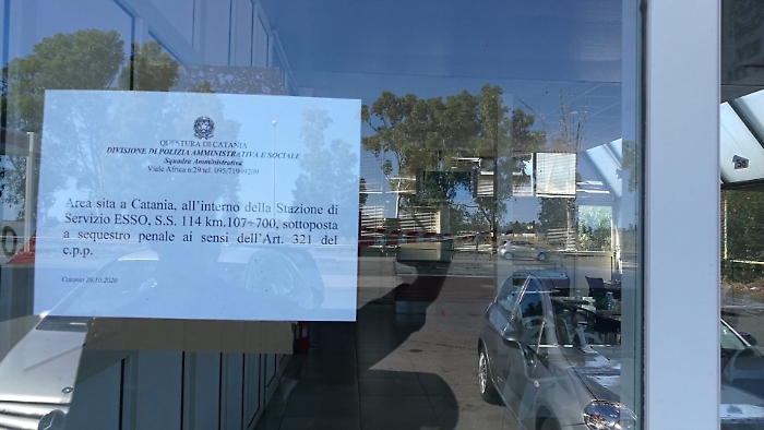 Catania, sequestrato bar aperto nonostante la sospensione della licenza  