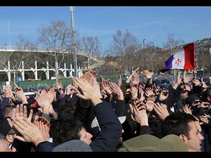 Fiorentina: nuovo striscione di protesta