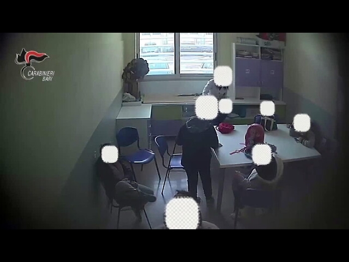 Bimbi maltrattati,libere tre maestre