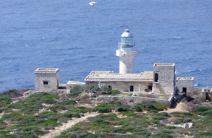 La seconda vita dei fari in affitto Quattro rivivranno in Sicilia