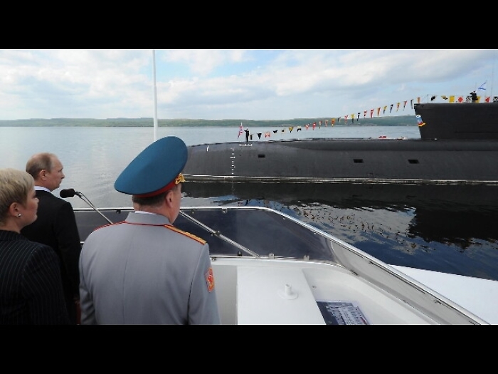 Cremlino, dati top-secret su sottomarino