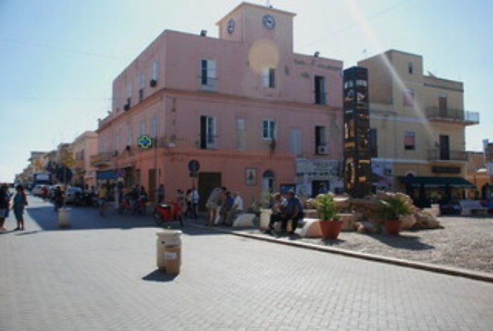 1483362003766_1619218187054-1