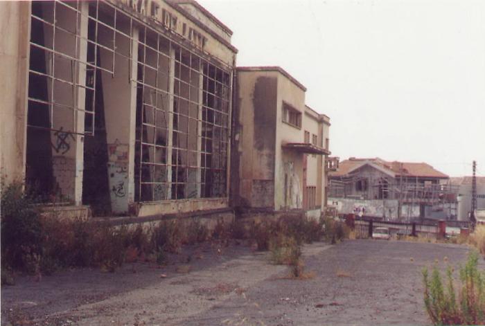 Catania, in fiamme ex centrale del latte