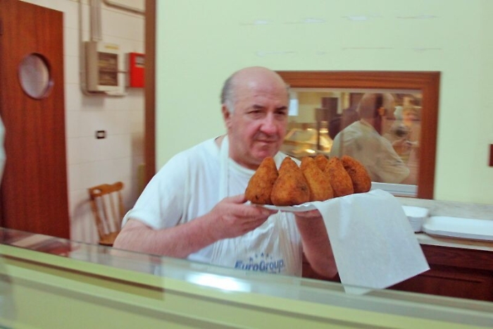 Lutto a Valverde, l'ultimo arancino di Enzo Patan&egrave;