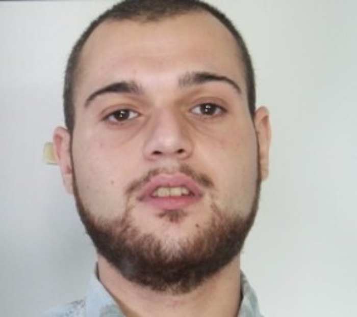 Evasore domiciliari recidivo arrestato da Polizia: era in panineria