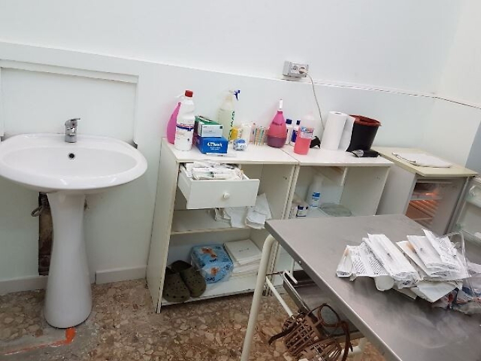 Catania, sequestrato un ambulatorio veterinario abusivo