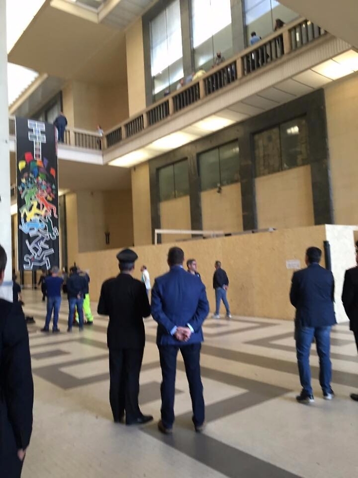 Catania, minaccia il suicidio all'interno del Palazzo di giustizia