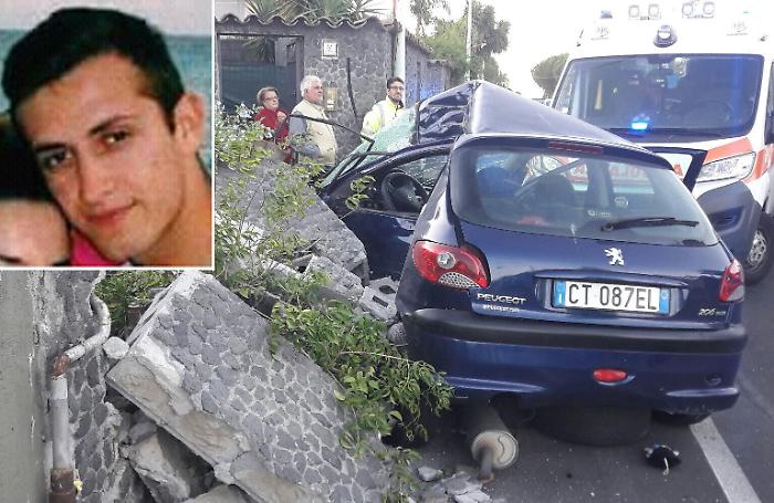 Mascalucia: perde il controllo dell'auto, 23enne si schianta e muore