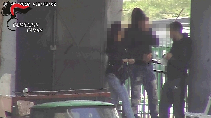 "Fortino" della droga di Librino "espugnato" dai carabinieri: 36 arresti e 100 perquisizioni