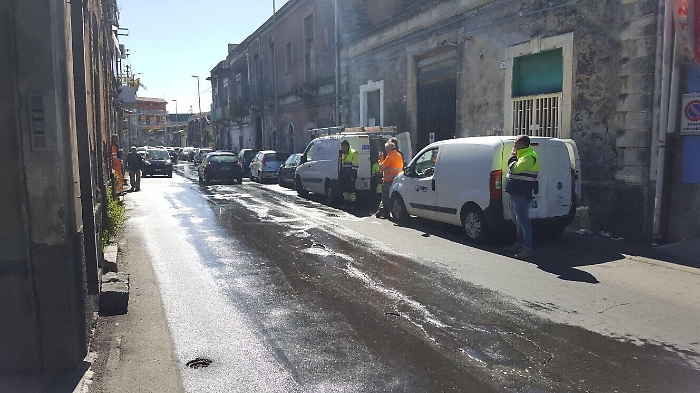 Catania, pura in via Palermo per una possibile fuga di gas
