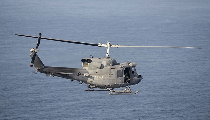 Elicottero della Marina cade in mare, muore militare di stanza a Catania
