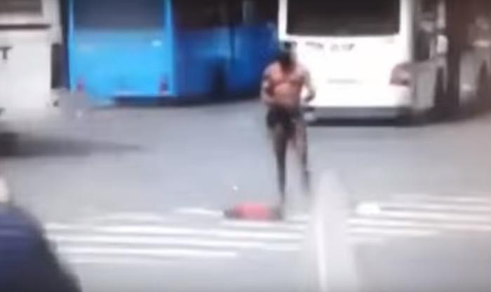 Catania, si spoglia davanti la stazione centrale, denunciato nigeriano