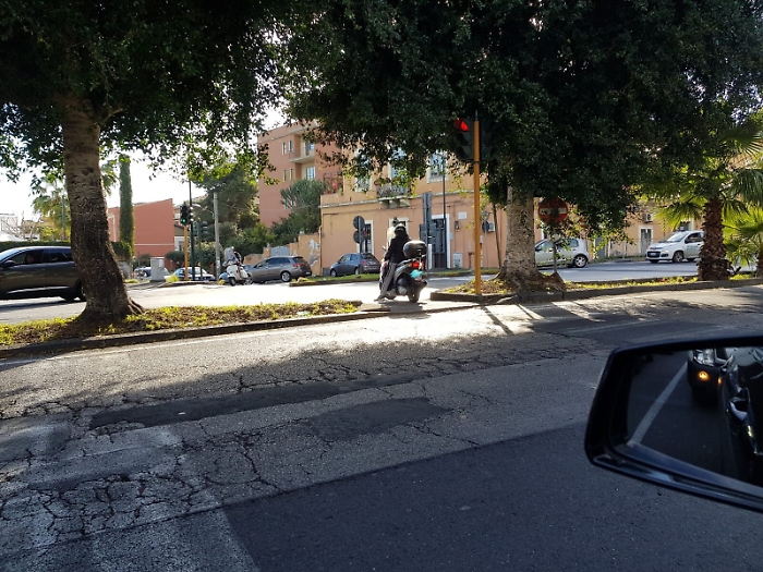 Catania circonvallazione: "Siamo veramente messi male. Ognuno fa ci&ograve; che gli pare"