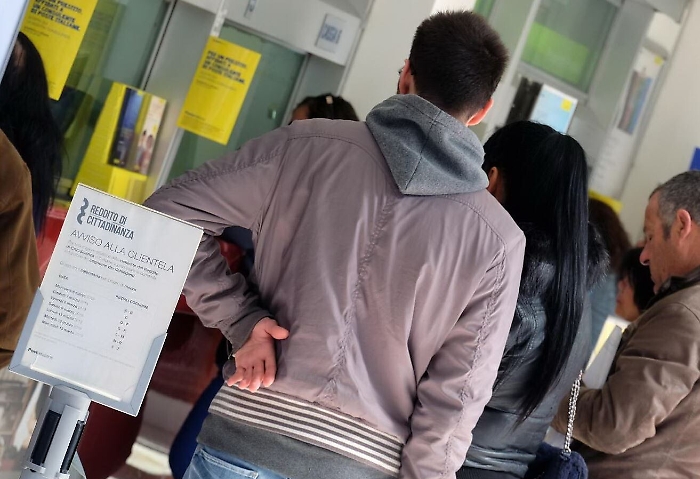 Corsa al reddito di cittadinanza ma senza code: Sicilia tra le prime