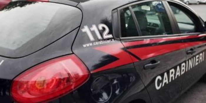 Palermo, bambina investita da auto dei carabinieri: sbalzata sull'asfalto, &egrave; ferita 