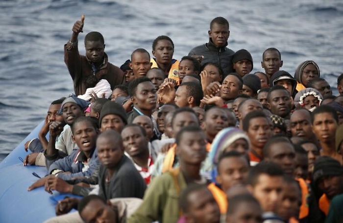 Migranti, 55 sbarcano a Lampedusa soccorsi da Gdf