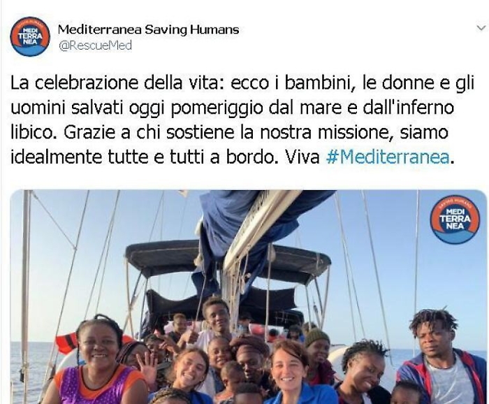 Salvini a nave Alex: &laquo;Andate a Malta&raquo;La Ong: &laquo;Venite a prendere i migranti&raquo;