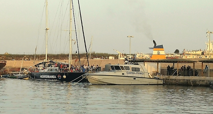 Alex, Alan Kurdi e non solo: per Salvini pure scontro con la Difesa e la Germania