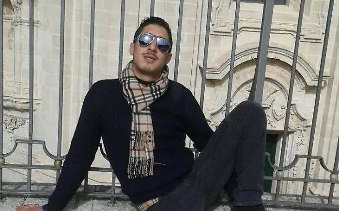 Siracusa, scooter si schianta contro un'auto: muore un ragazzo di 32 anni