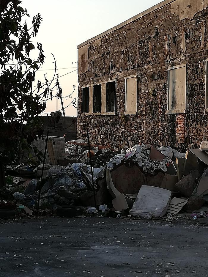 Catania: discarica di rifiuti in citt&agrave;. 