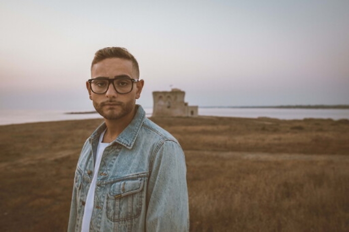 Rocco Hunt a Catania si prepara a bagno di folla con il suo &ldquo;Libert&agrave; Instore&rdquo; 