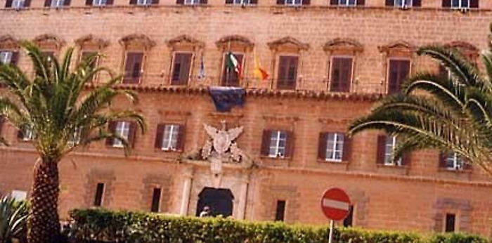 Regione Sicilia, stabilizzati 313 lavoratori precari. Musumeci: &laquo;Altro passo avanti&raquo;