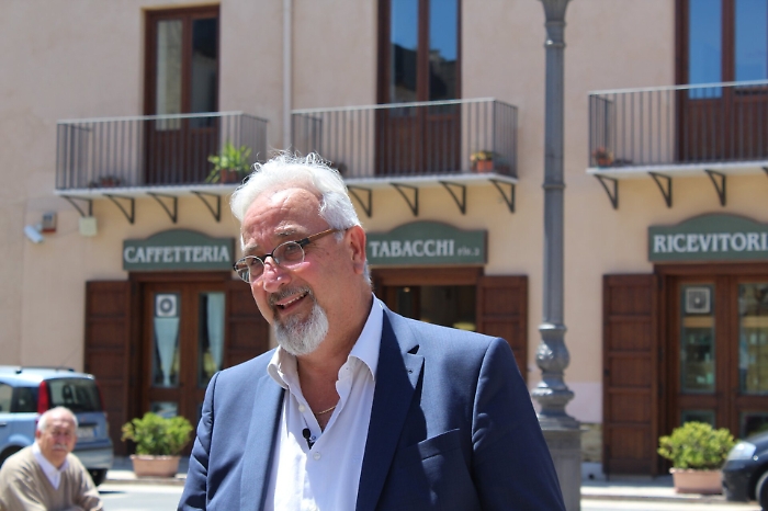 &ldquo;Favori&rdquo; e tangenti al Comune di Casteldaccia, arrestati il sindaco  e il suo vice