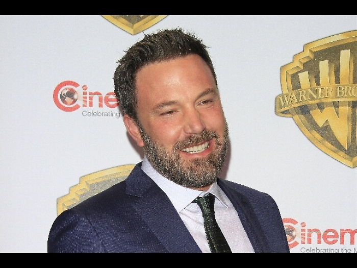 Affleck si scusa per molestie sessuali
