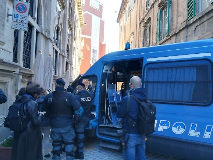 Sit-in CasaPound a Macerata