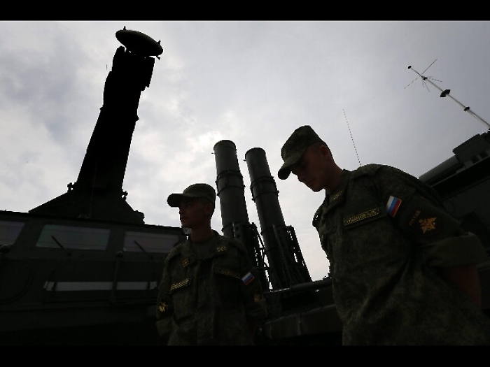 Boom export armi Gb in Paesi autoritari