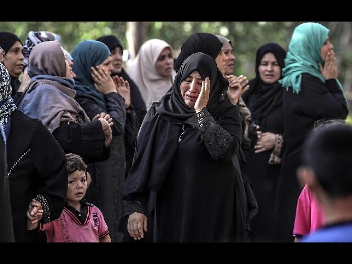 Gaza, via nome beb&egrave; da lista martiri