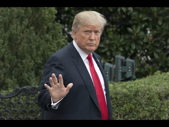 Obamacare, Trump firma ordine esecutivo