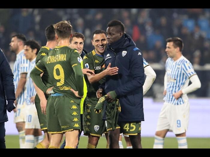 Serie A: frena il Cagliari, Viola ko a Torino