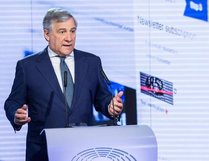 Tajani: uscire dall'euro &egrave; una sciocchezza