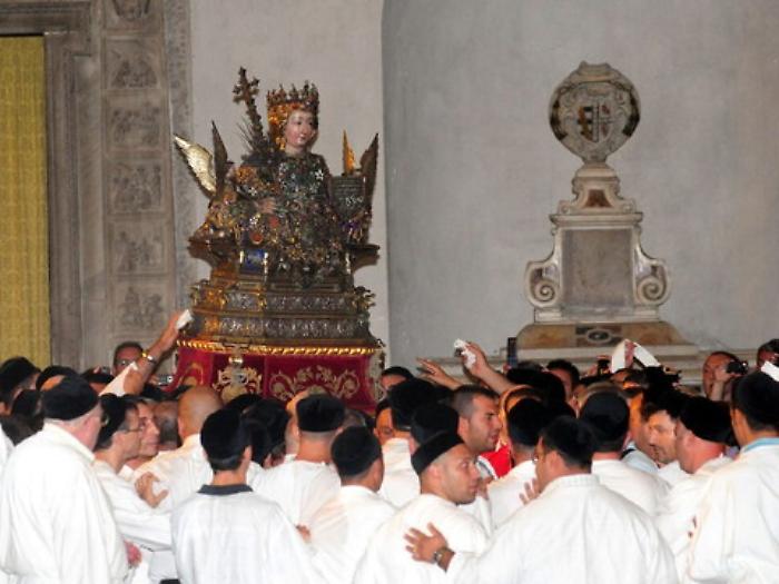 Sant'Agata d'agosto, via alla festa:  oggi processione attorno alla Cattedrale