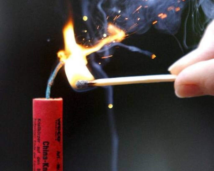 Botti di capodanno, ecco cosa (non) fare per prevenite gli incidenti