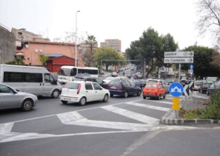 Catania, Rotatoria Nesina, la situazione si complica