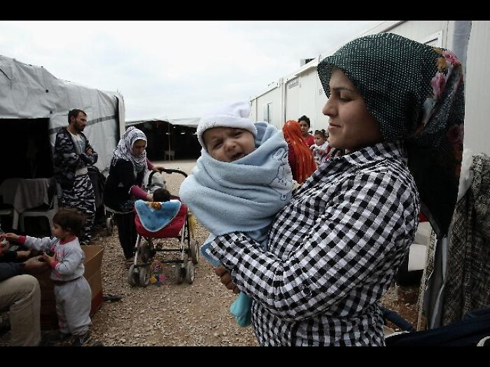 Da Ue 180mln a sostegno profughi Grecia