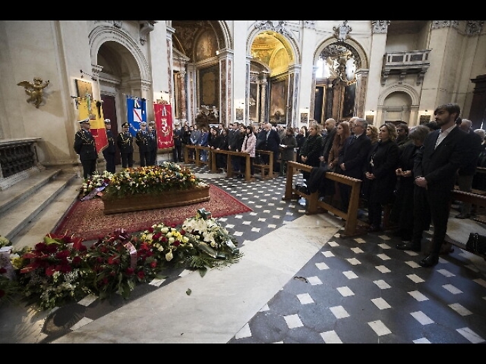 Ultimo addio a Luigi De Filippo