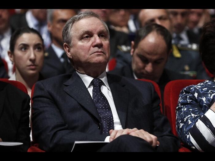 Visco, banche stanno superando crisi